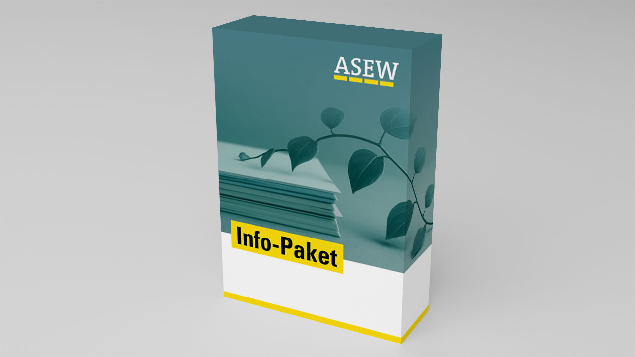 Blätterstapel und Pflanze